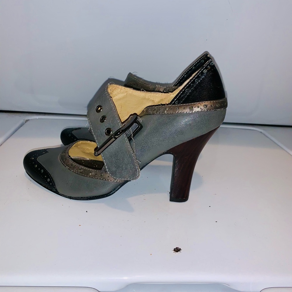 Stylish Gray and Black Women's Heels